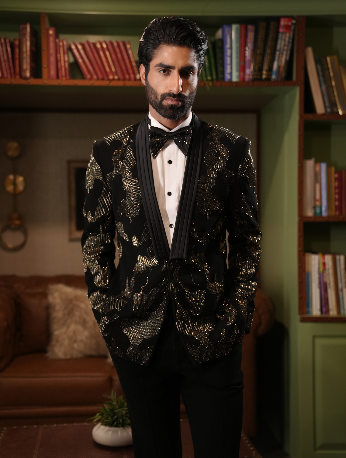 Black Hand Embroidered Italian Fabric Designer Tuxedos Suit
