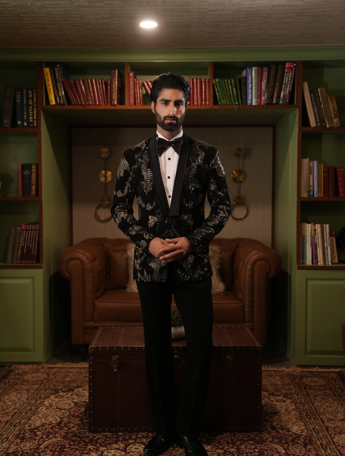 Black Hand Embroidered Italian Fabric Designer Tuxedos Suit